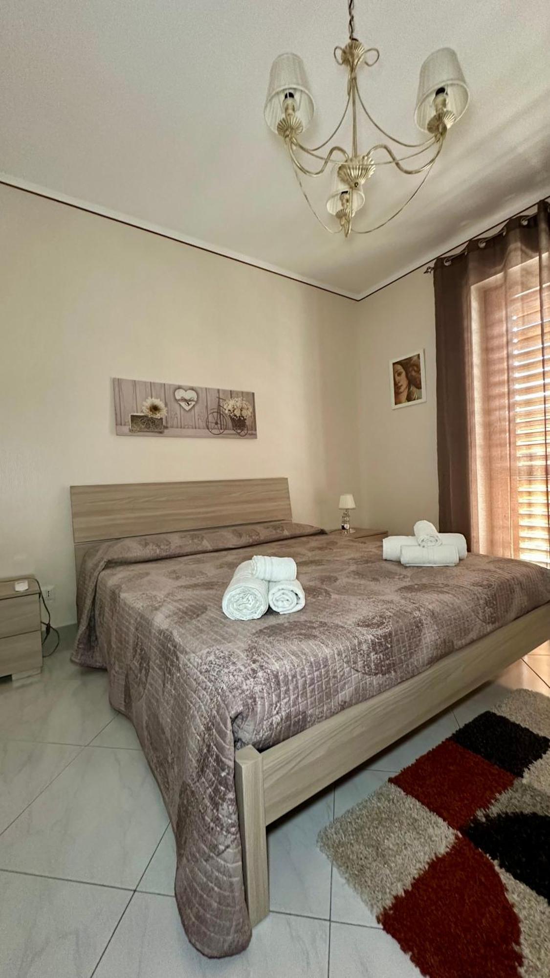 La Pigna Delle Aci Apartment Acireale Luaran gambar