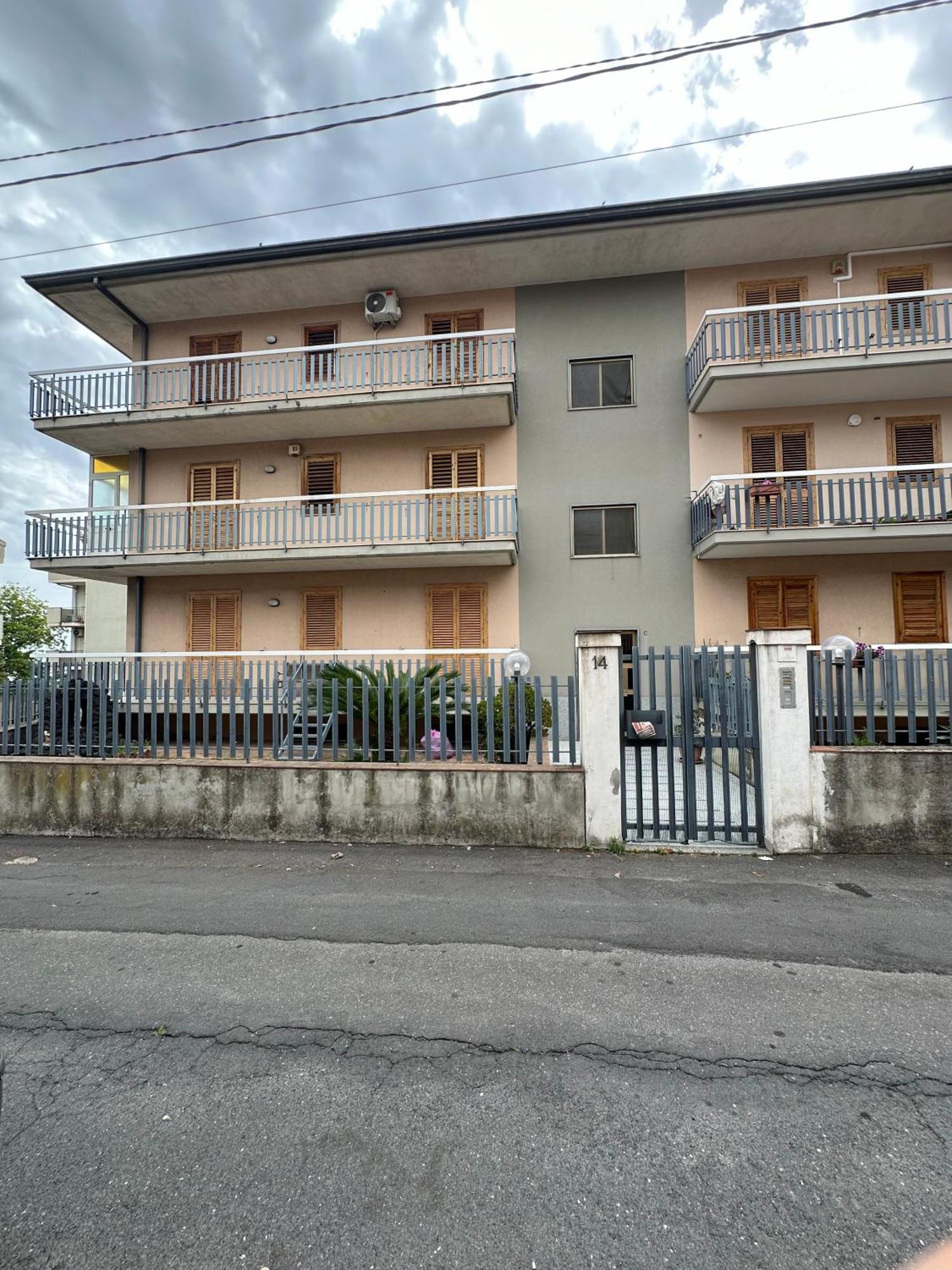 La Pigna Delle Aci Apartment Acireale Luaran gambar